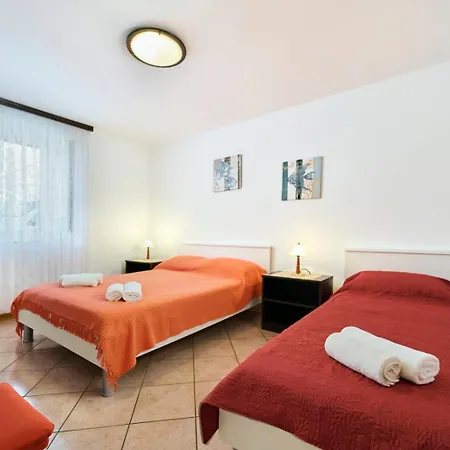 Apartment Ema *